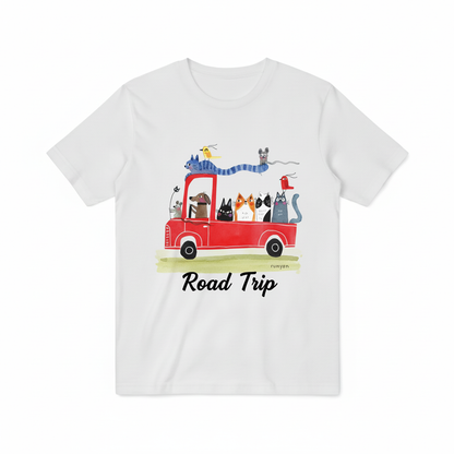 Cute Cats and Dogs Road Trip Adventure Graphic T-Shirt T3027